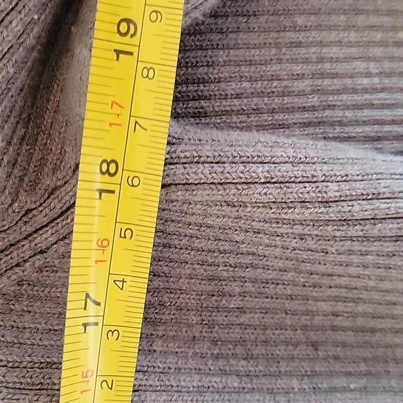 Disney Resort very well made sweater hoodie sz XXL see measurments - Picture 11 of 12